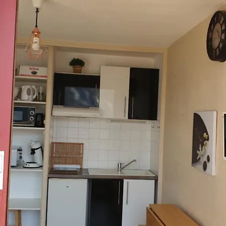 Pied Des Pistes Vue Sur Les Sommets